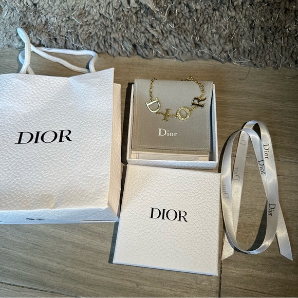 New Dior Revolution Bracelet Gold Metal with white crystals - Picture 5 of 7